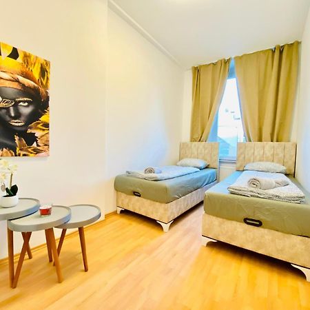 Bright 5Br Shared Apartment W Great Transport Link Wien Ngoại thất bức ảnh
