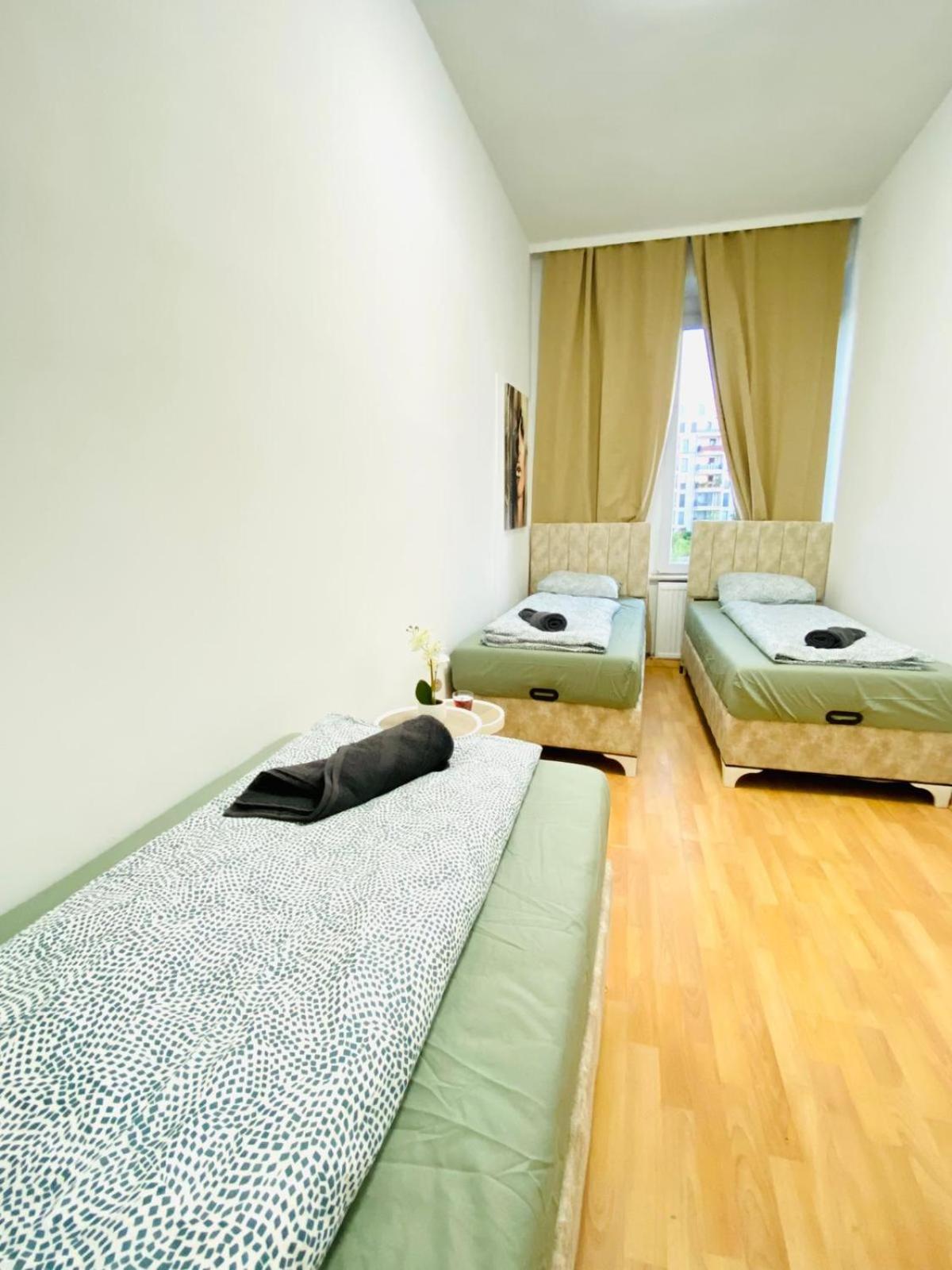 Bright 5Br Shared Apartment W Great Transport Link Wien Ngoại thất bức ảnh