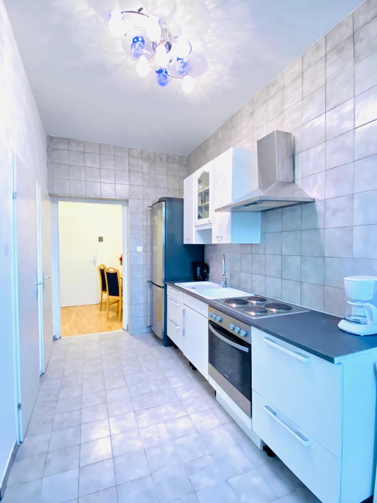 Bright 5Br Shared Apartment W Great Transport Link Wien Ngoại thất bức ảnh