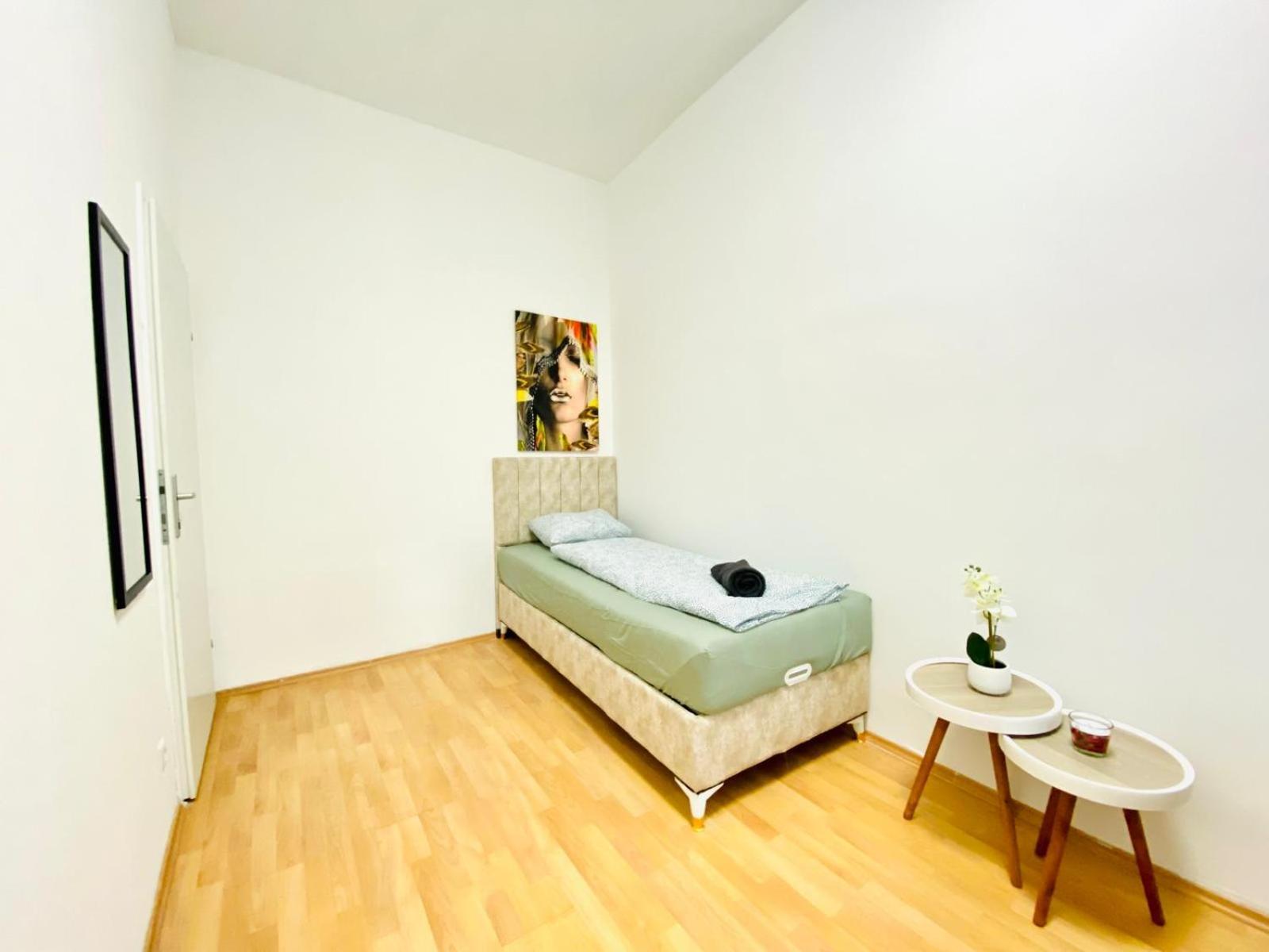 Bright 5Br Shared Apartment W Great Transport Link Wien Ngoại thất bức ảnh