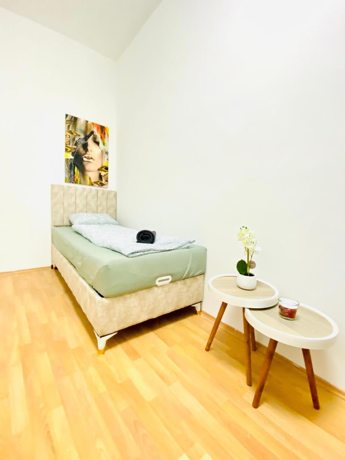 Bright 5Br Shared Apartment W Great Transport Link Wien Ngoại thất bức ảnh