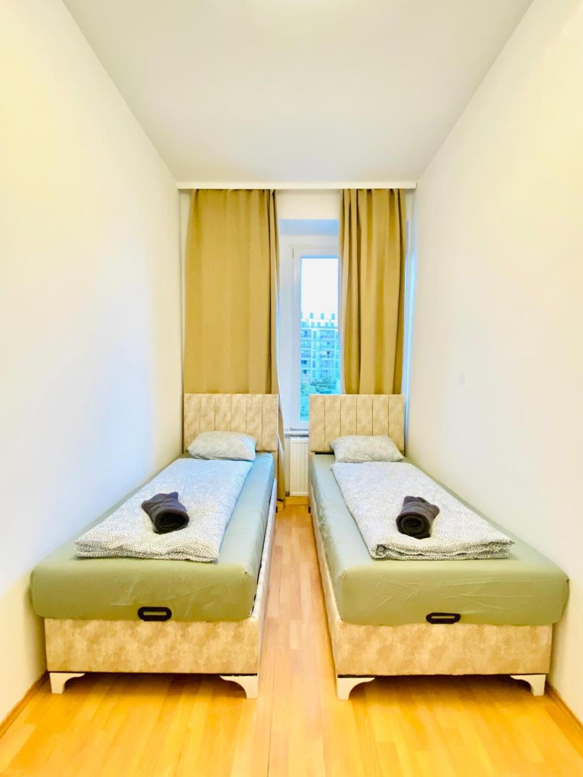 Bright 5Br Shared Apartment W Great Transport Link Wien Ngoại thất bức ảnh