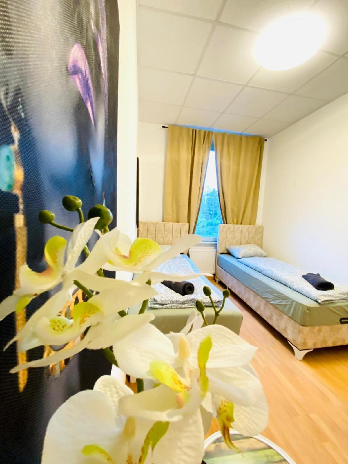 Bright 5Br Shared Apartment W Great Transport Link Wien Ngoại thất bức ảnh