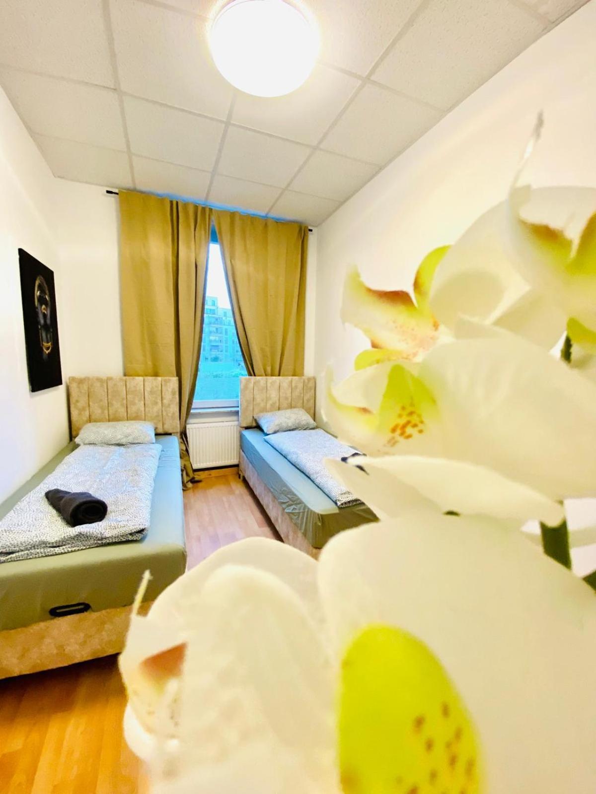 Bright 5Br Shared Apartment W Great Transport Link Wien Ngoại thất bức ảnh