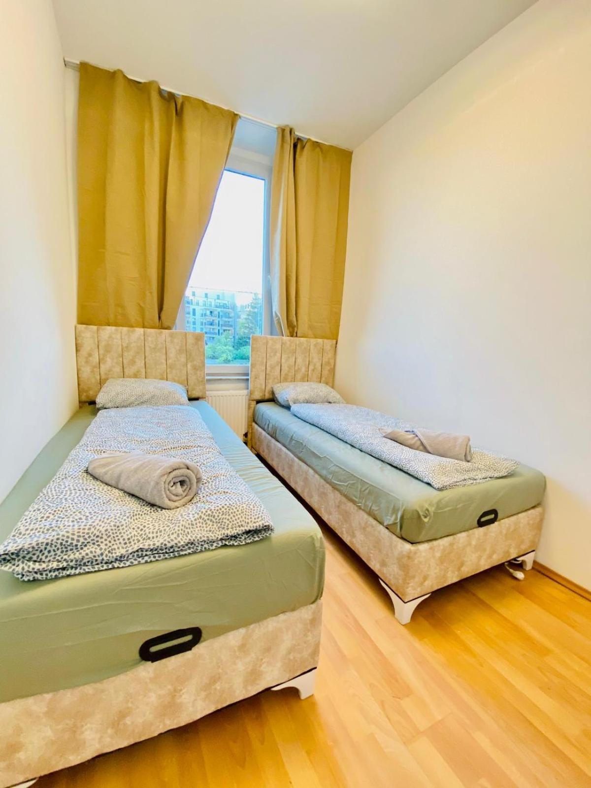 Bright 5Br Shared Apartment W Great Transport Link Wien Ngoại thất bức ảnh